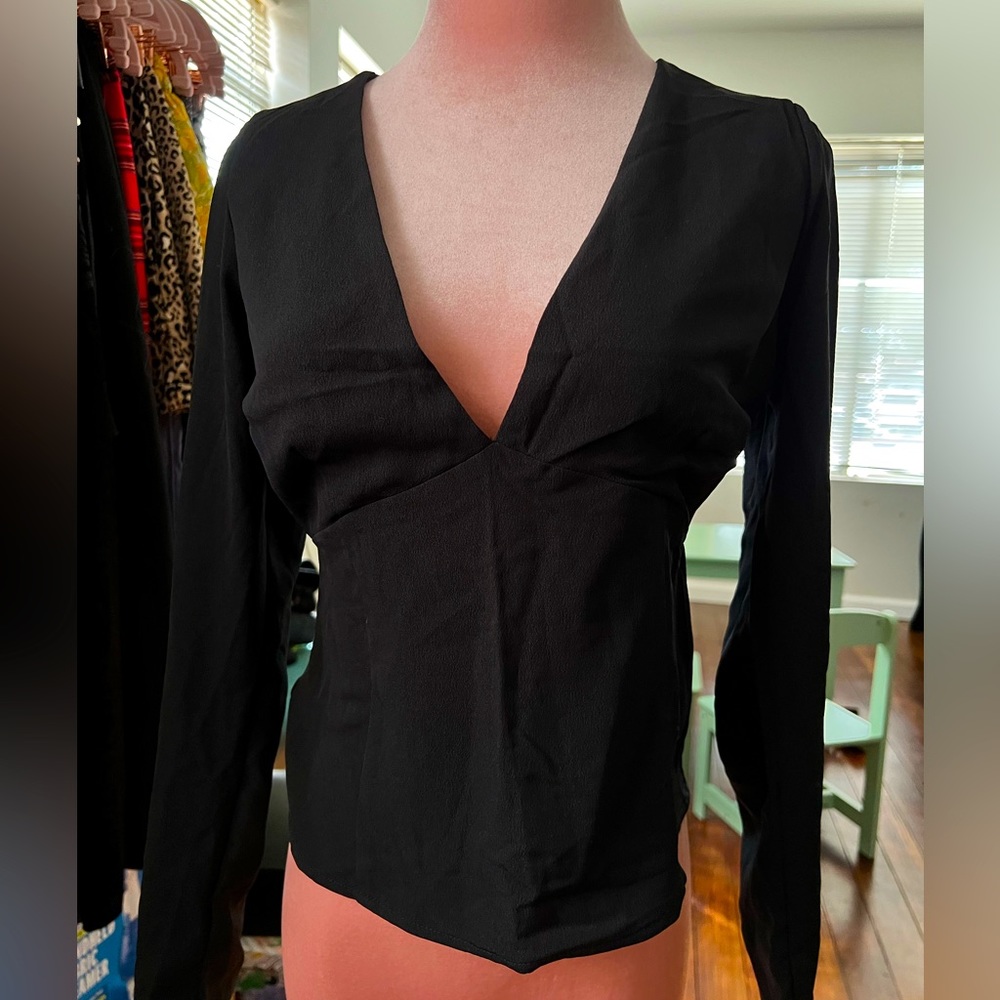 Abercrombie V neck blouse